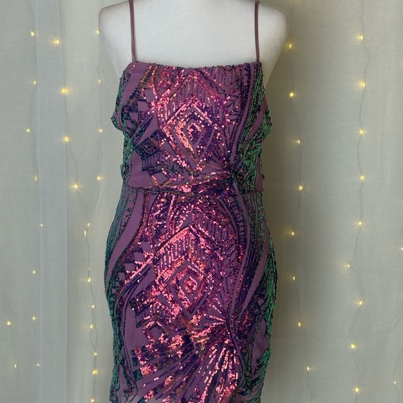 Francesca's Collections Dresses & Skirts - Francesca's Collections Strapless Sequin Dress - Purple and Green